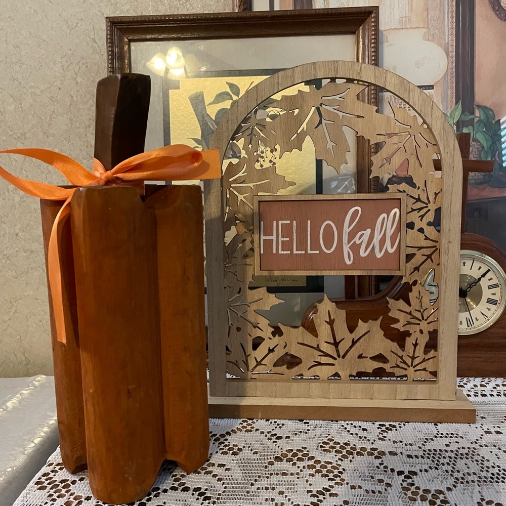 Wooden Fall Decor Set with Pumpkin and Sign